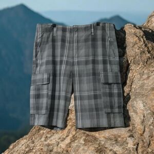 RUFF HEWN‎ MEN'S GRAY PLAID CARGO SHORTS SIZE 34 NWT VINTAGE WASH